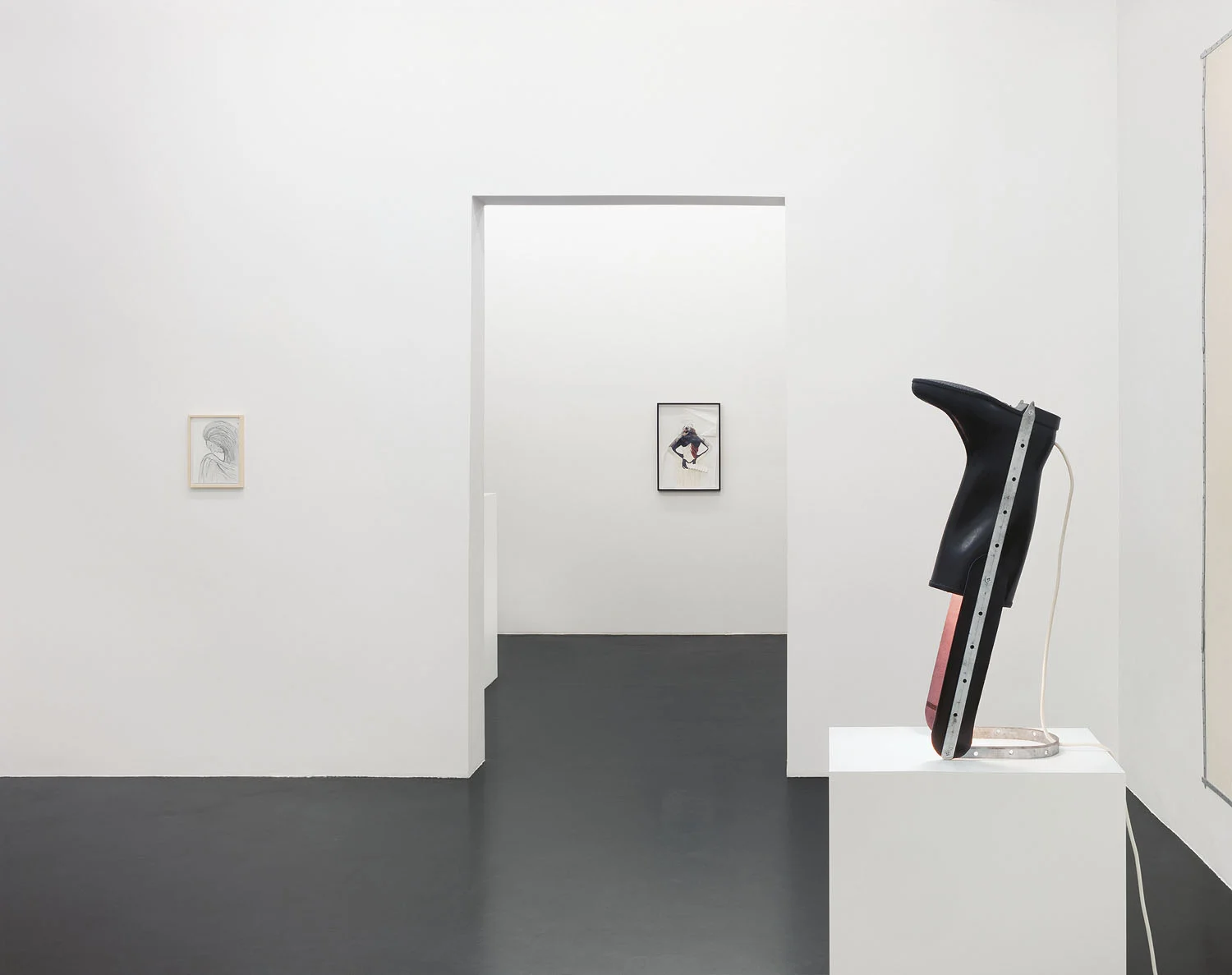 David 2005 — Enrico David — Exhibitions — Galerie Buchholz — Image 13