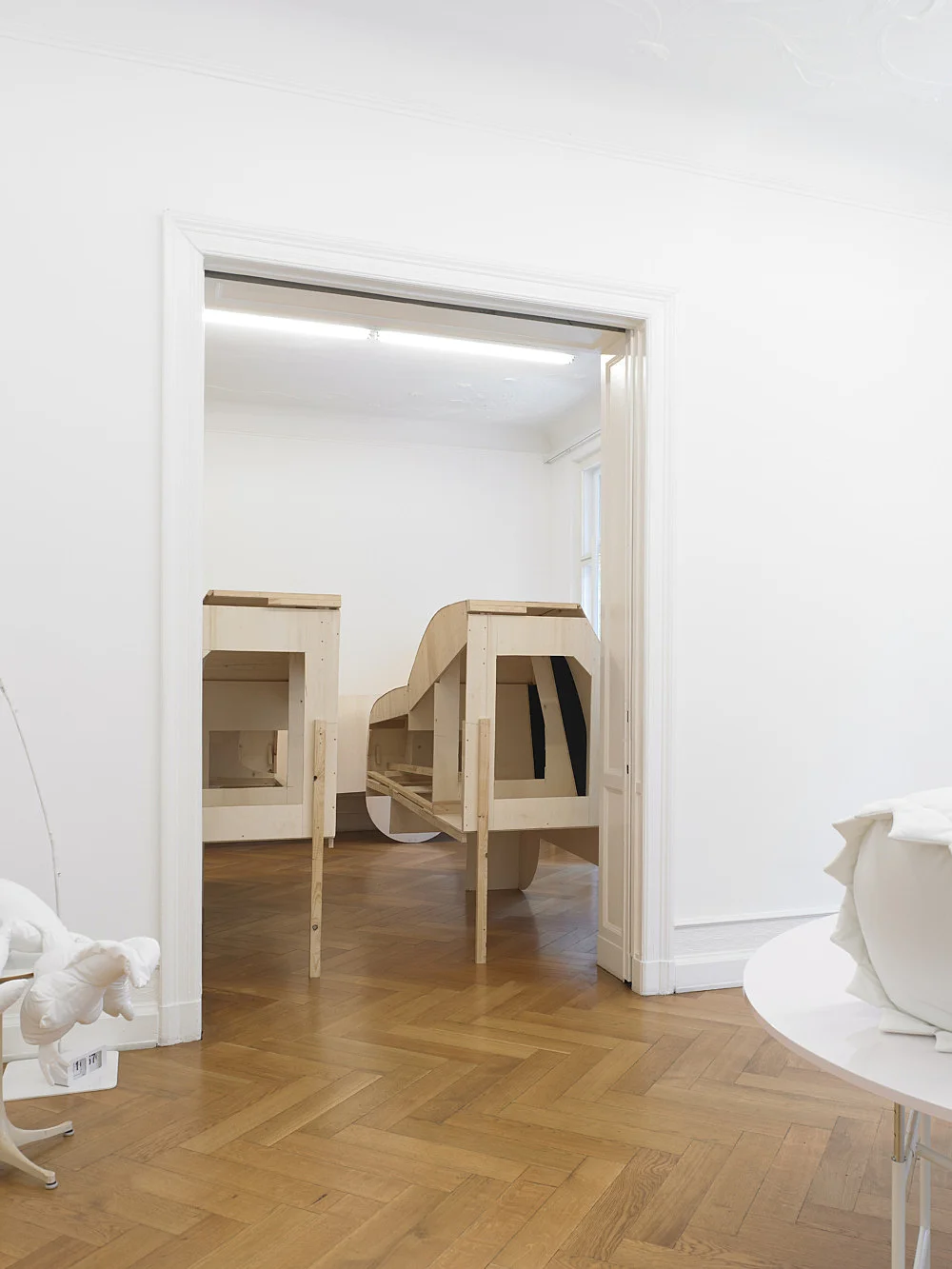 GRANDVILLE AND THE DECISION AT GRANDVILLE — Cosima von Bonin — Exhibitions — Galerie Buchholz — Image 17
