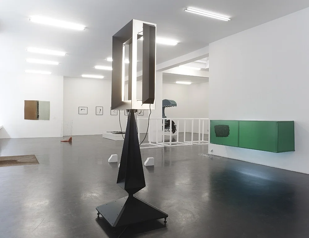 Group show 2010 — Julian GötheNairy BaghramianCerith Wyn EvansHenrik OlesenMichael KrebberCosima von BoninJohn KelseyReena... — Exhibitions — Galerie Buchholz — Image 00
