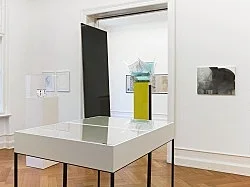 Quodlibet III Alphabets and Instruments — Tomma Abts Nairy Baghramian Cosima von Bonin Moritz von Oswald, Elektronik Tony Conrad Simon Denny Lukas Duwenhögger... — Exhibitions — Galerie Buchholz — Image 79