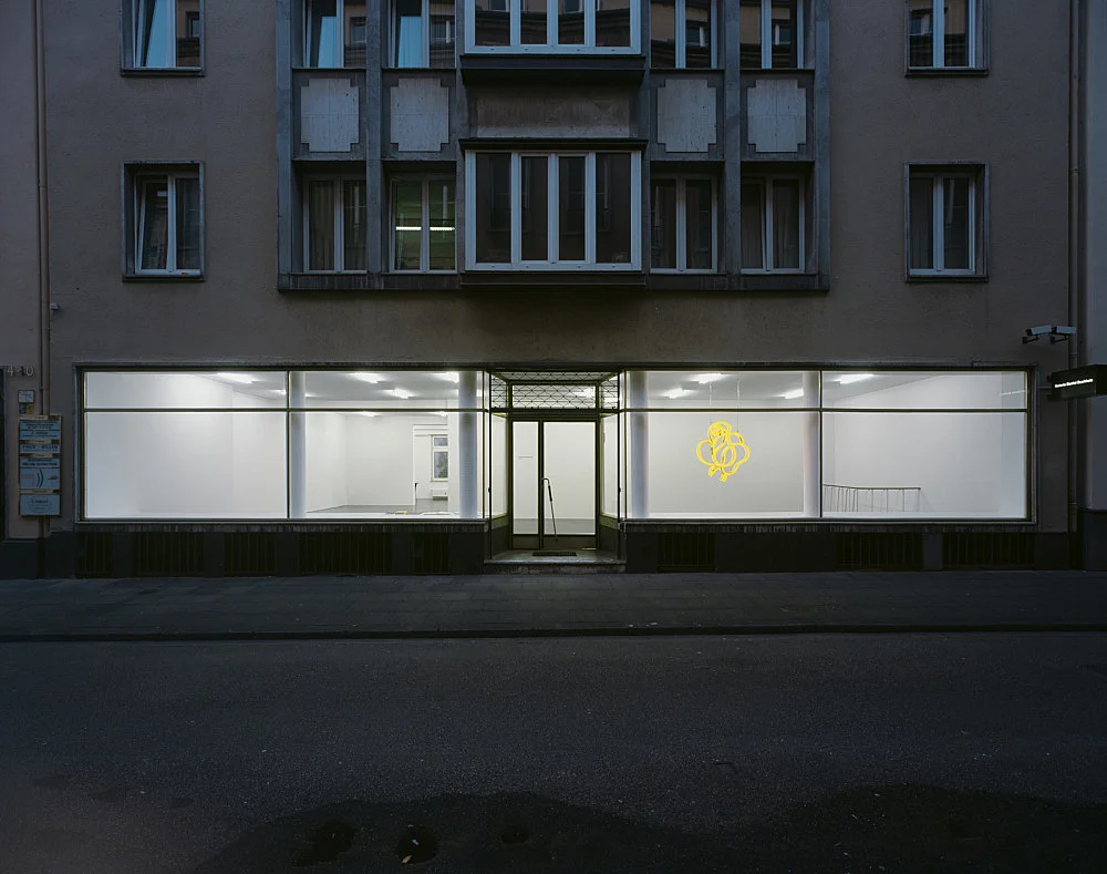 8220SocleduMonde8221 — Cerith Wyn Evans — Exhibitions — Galerie Buchholz — Image 00
