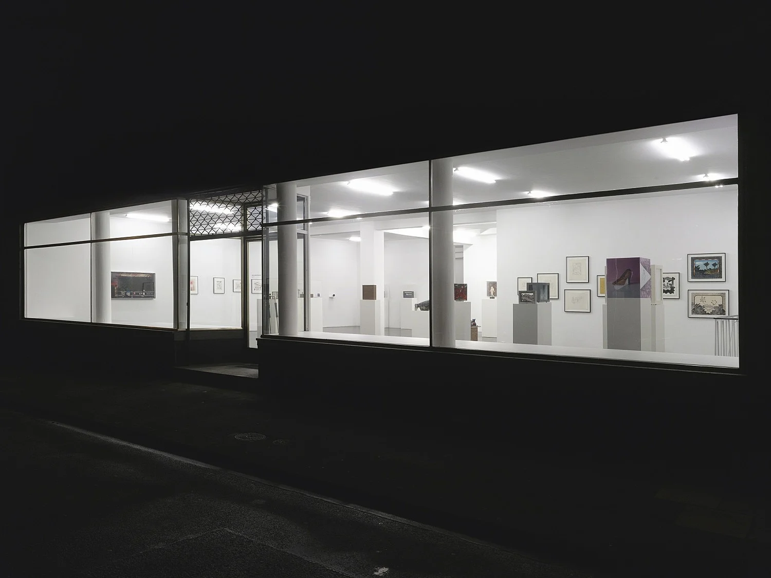 Automaton — Elie Nadelman Joseph Cornell H C Westermann Rodney Quiriconi Ed Flood Christina Ramberg Ron Nagle Vincent Fecteau Tomma... — Exhibitions — Galerie Buchholz — Image 04