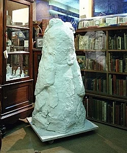 Rebecca Warren Family Badge 2004 — Rebecca Warren — Exhibitions — Galerie Buchholz — Image 06