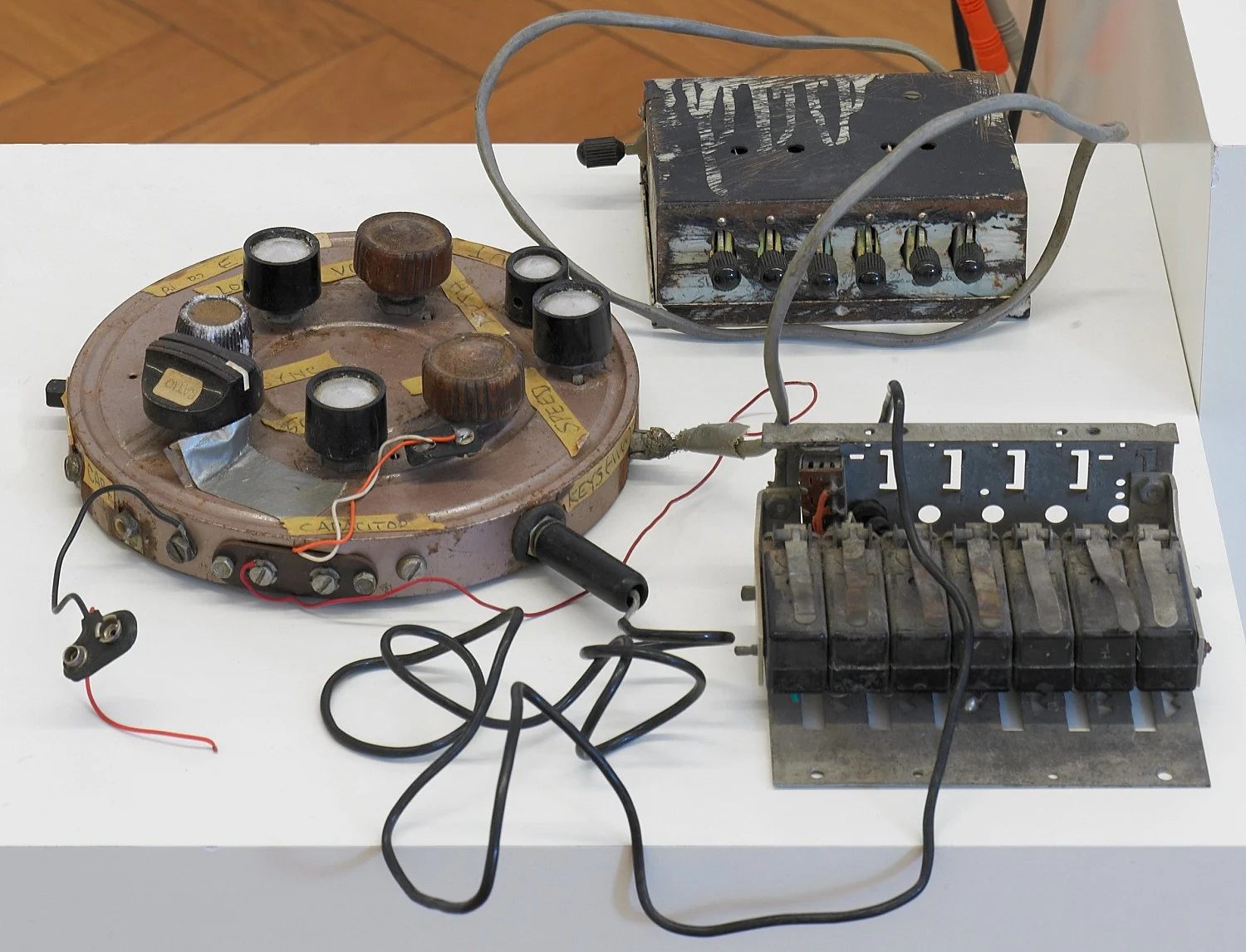 InventedAcousticalTools8221Instruments196682112012 — Tony Conrad — Exhibitions — Galerie Buchholz — Image 25
