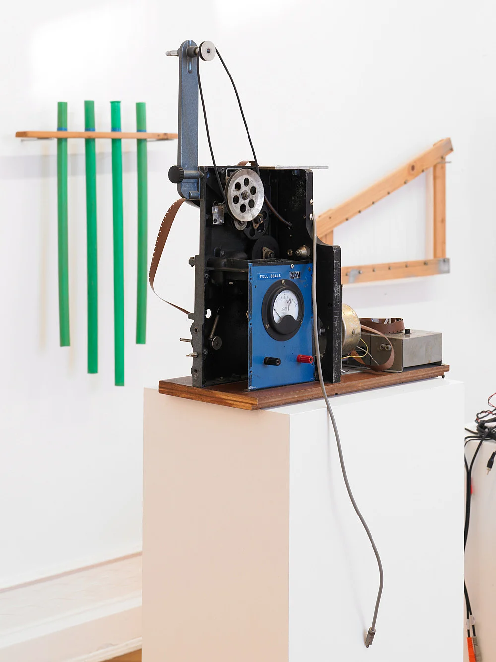 Invented Acoustical Tools Instruments 1966 2012 — Tony Conrad — Exhibitions — Galerie Buchholz — Image 27
