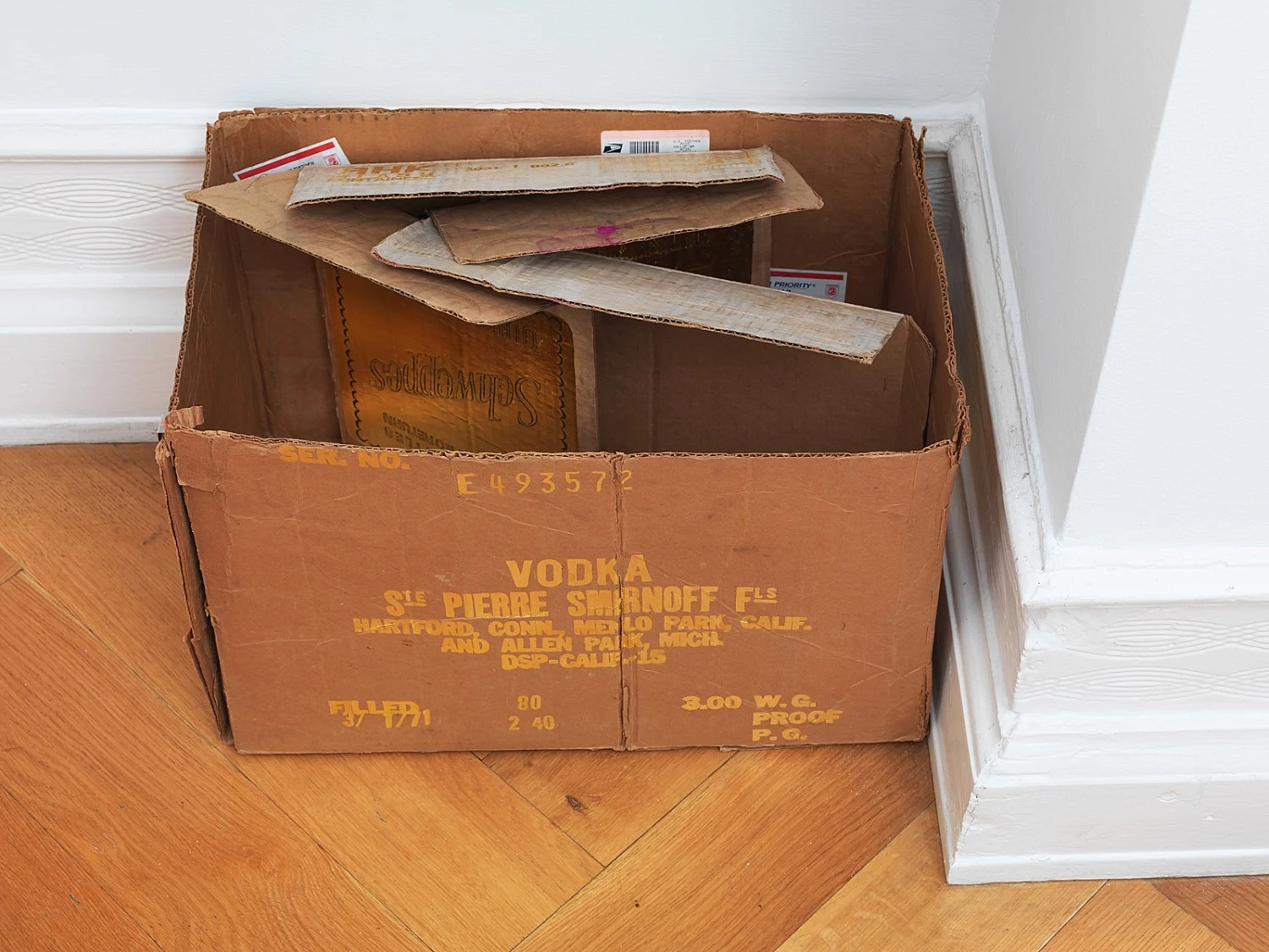 8220NeptuneSocietySanFranciscoColumbarium4thFlDomeRoomSouthWallTier4Niche28243 — Julie AultHeinz Peter KnesDanh VoMartin Wong — Exhibitions — Galerie Buchholz — Image 30
