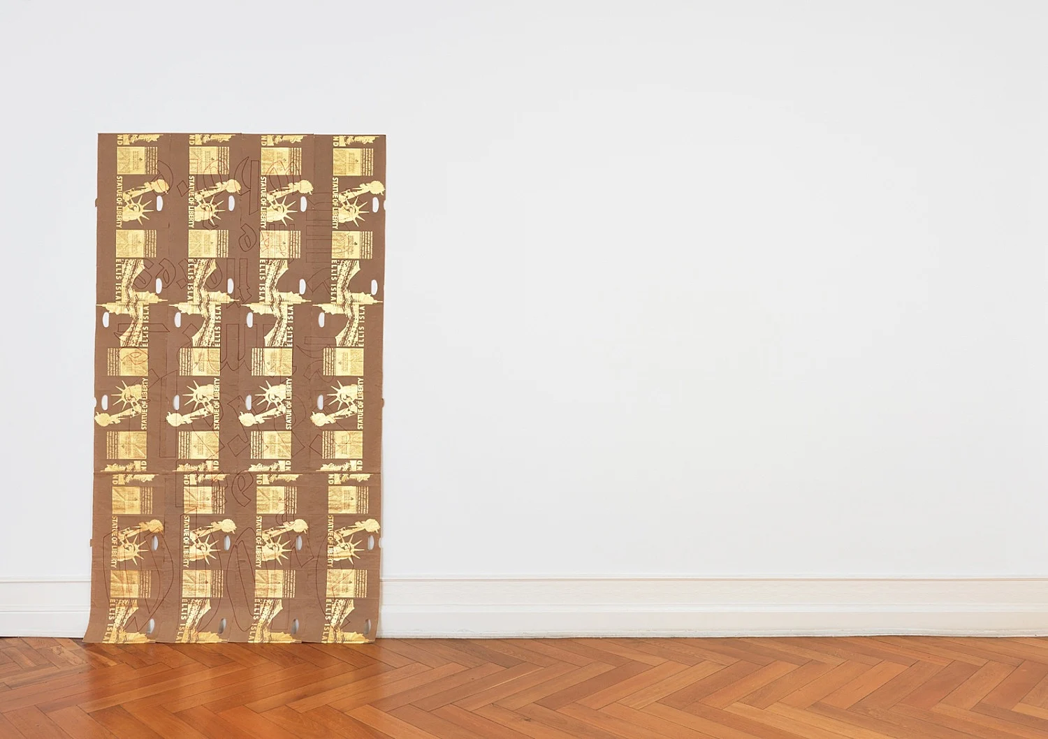 8220NeptuneSocietySanFranciscoColumbarium4thFlDomeRoomSouthWallTier4Niche28243 — Julie AultHeinz Peter KnesDanh VoMartin Wong — Exhibitions — Galerie Buchholz — Image 42