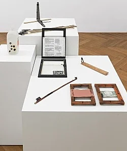 Quodlibet III Alphabets and Instruments — Tomma Abts Nairy Baghramian Cosima von Bonin Moritz von Oswald, Elektronik Tony Conrad Simon Denny Lukas Duwenhögger... — Exhibitions — Galerie Buchholz — Image 108