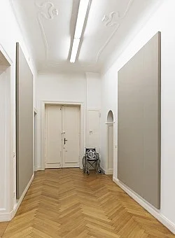 Quodlibet III Alphabets and Instruments — Tomma Abts Nairy Baghramian Cosima von Bonin Moritz von Oswald, Elektronik Tony Conrad Simon Denny Lukas Duwenhögger... — Exhibitions — Galerie Buchholz — Image 112