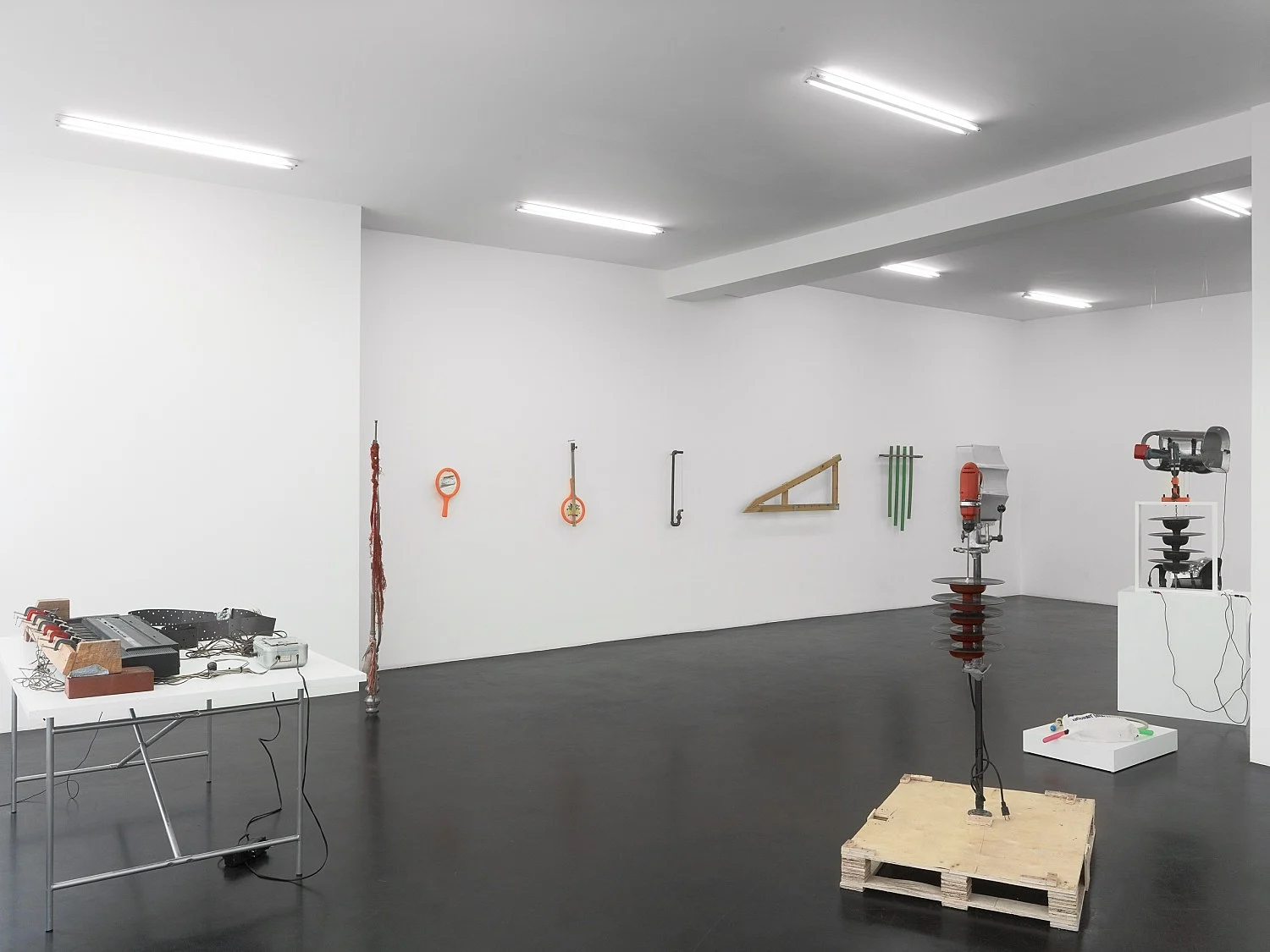 Invented Acoustical Tools Instruments 19662012 — Tony Conrad — Exhibitions — Galerie Buchholz — Image 57