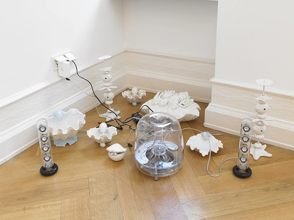 GRANDVILLE AND THE DECISION AT GRANDVILLE — Cosima von Bonin — Exhibitions — Galerie Buchholz — Image 00