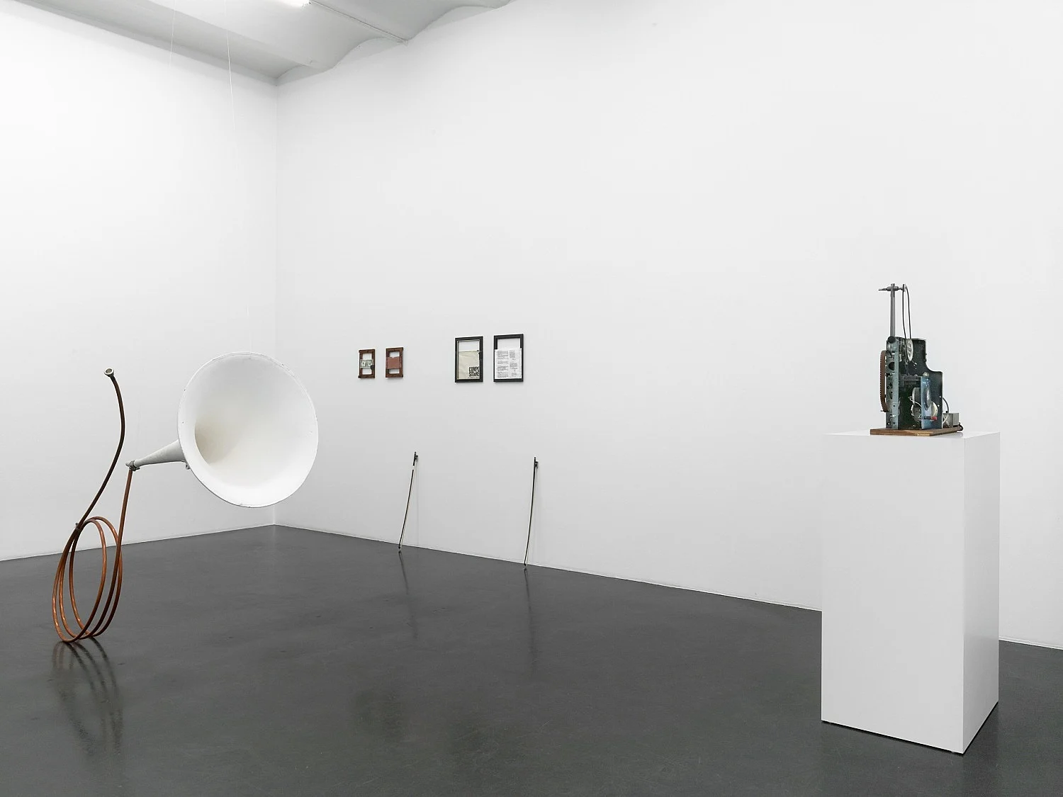 Invented Acoustical Tools Instruments 19662012 — Tony Conrad — Exhibitions — Galerie Buchholz — Image 12