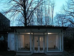 Haare wachsen wie sie wollen — Isa Genzken — Exhibitions — Galerie Buchholz — Image 05