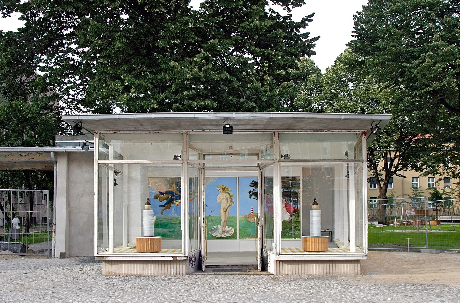 The adventures of Venus  Her marvellous experience at the hands of Italians — Lukas Duwenhögger — Exhibitions — Galerie Buchholz — Image 04