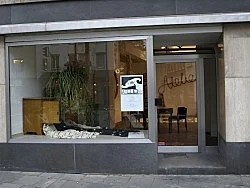 McKenzie Atelier 2007 — AtelierBeca LipscombeLucy McKenzieBernie Reid — Exhibitions — Galerie Buchholz — Image 17