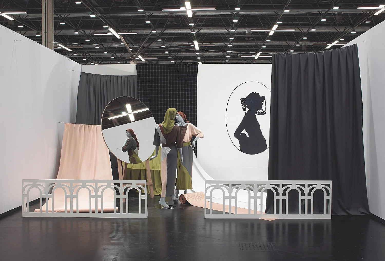 Asymmetric Display — Paulina Olowska — Exhibitions — Galerie Buchholz — Image 04