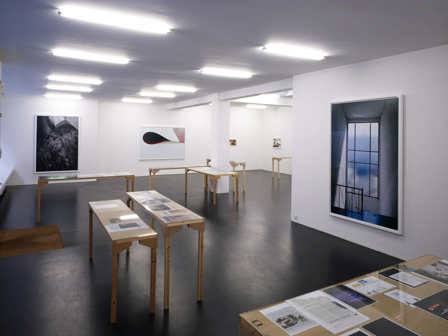 paper drop — Wolfgang Tillmans — Exhibitions — Galerie Buchholz — Image 05