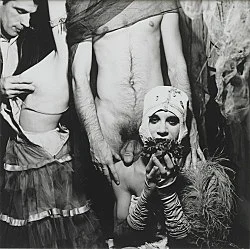 Pictures, Before and After An Exhibition for Douglas Crimp — Daniel Buren, Charles James, Antonio Lopez, Agnes Martin, Joseph Cornell, Robert Smithson, The Cockettes, Jack Smith,... — Exhibitions — Galerie Buchholz — Image 134