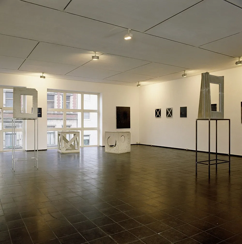 8220MoreLightResearch8221 — Isa Genzken — Exhibitions — Galerie Buchholz — Image 05