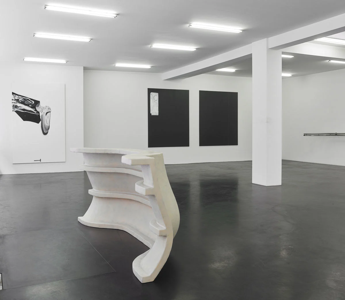 Anne Imhof Köln 2016 — Anne Imhof — Exhibitions — Galerie Buchholz — Image 07