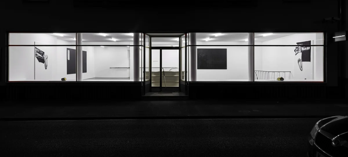 Anne Imhof Köln 2016 — Anne Imhof — Exhibitions — Galerie Buchholz — Image 35
