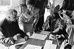 Forschungen an den Rändern der Schrift — Michael Oppitz — Exhibitions — Galerie Buchholz — Image 123