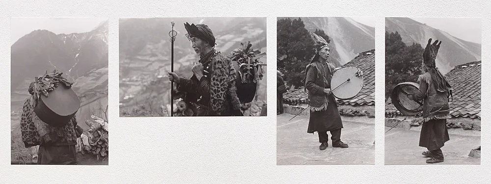 ForschungenandenRndernderSchrift — Michael Oppitz — Exhibitions — Galerie Buchholz — Image 00
