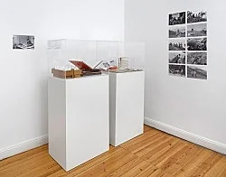 Forschungen an den Rändern der Schrift — Michael Oppitz — Exhibitions — Galerie Buchholz — Image 171