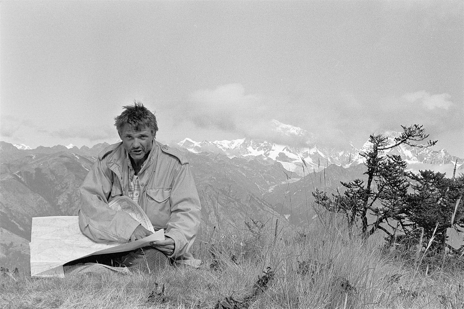 ForschungenandenRndernderSchrift — Michael Oppitz — Exhibitions — Galerie Buchholz — Image 86