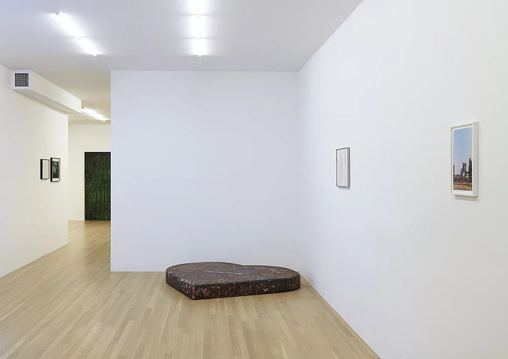 bookpresentationandexhibitionwithMoyraDaveyThomasEggererJochenKleinCerithWynEvansHeinzPeterKnesWolfgangTillmansDanhVoDavidWojnarowiczMartinWong — In PartWritings byJulie Ault — Exhibitions — Galerie Buchholz — Image 00