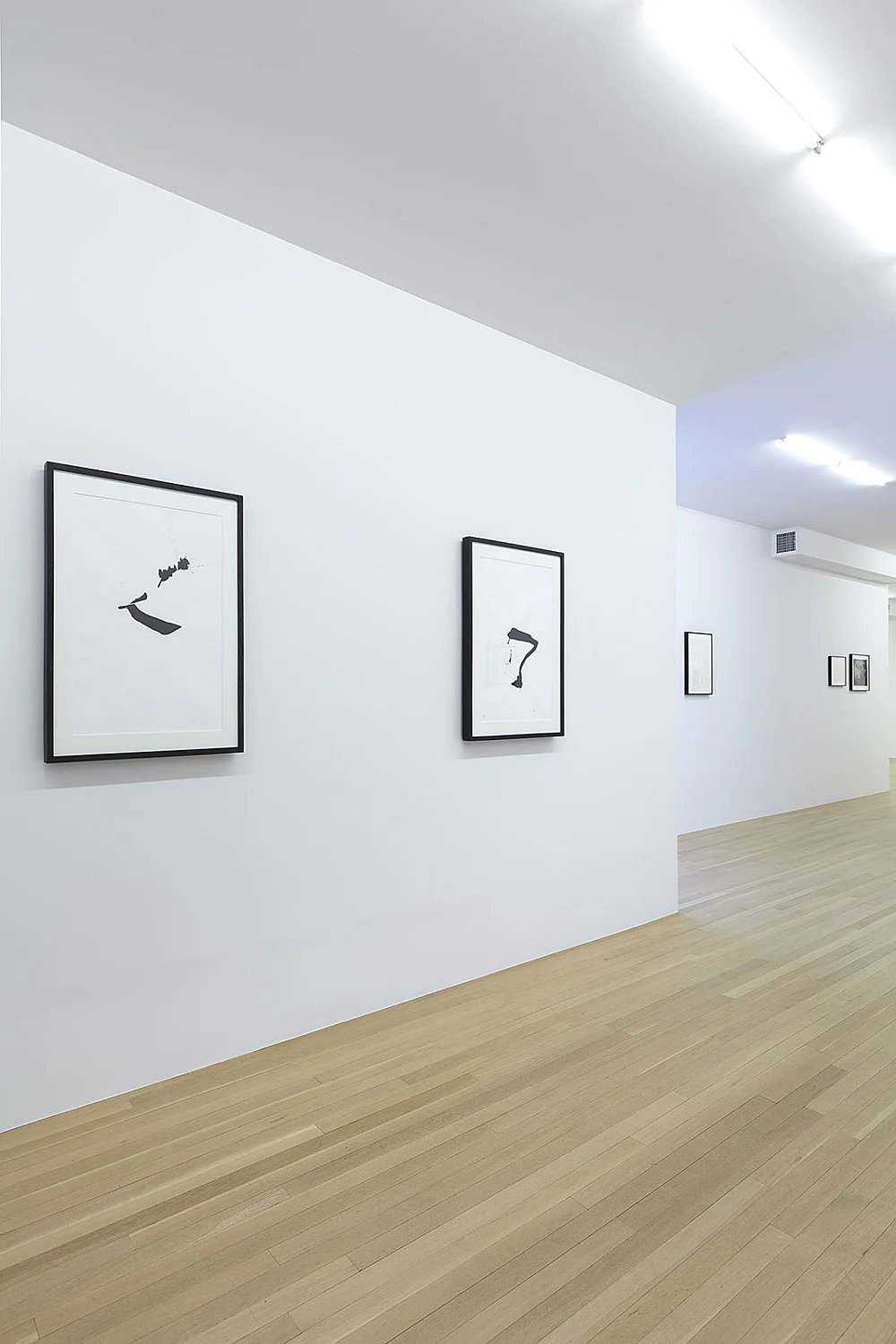 bookpresentationandexhibitionwithMoyraDaveyThomasEggererJochenKleinCerithWynEvansHeinzPeterKnesWolfgangTillmansDanhVoDavidWojnarowiczMartinWong — In PartWritings byJulie Ault — Exhibitions — Galerie Buchholz — Image 11