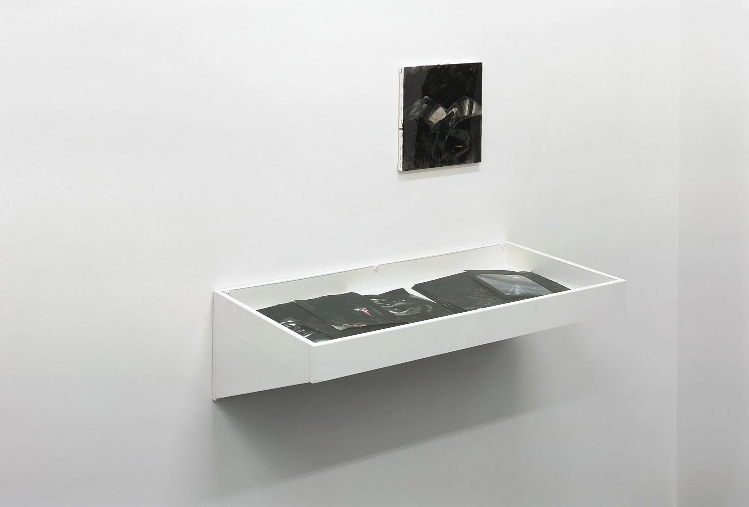 Teil18220Mllberg8221 — Tomma Abts Abel AuerHenning Bohl Bonnie CamplinBjorn Copeland Enrico DavidVincent Fecteau Isa GenzkenJulian Göthe... — Exhibitions — Galerie Buchholz — Image 12