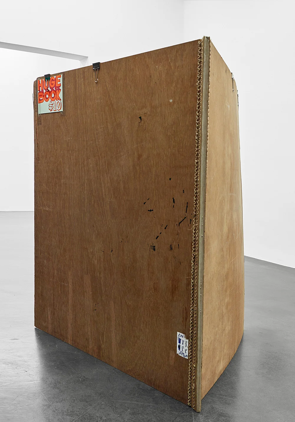 Open the Kimono — Lutz Bacher — Exhibitions — Galerie Buchholz — Image 10