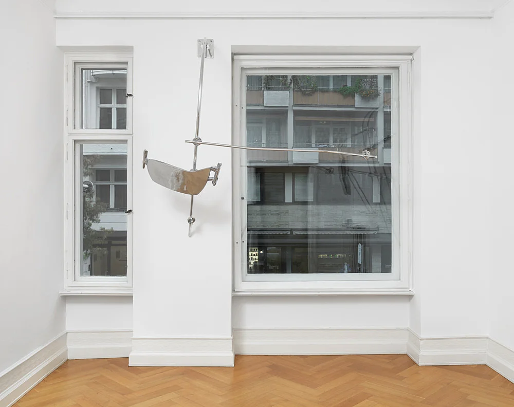 Vitrine Rafraîchirée — Nairy Baghramian — Exhibitions — Galerie Buchholz — Image 00