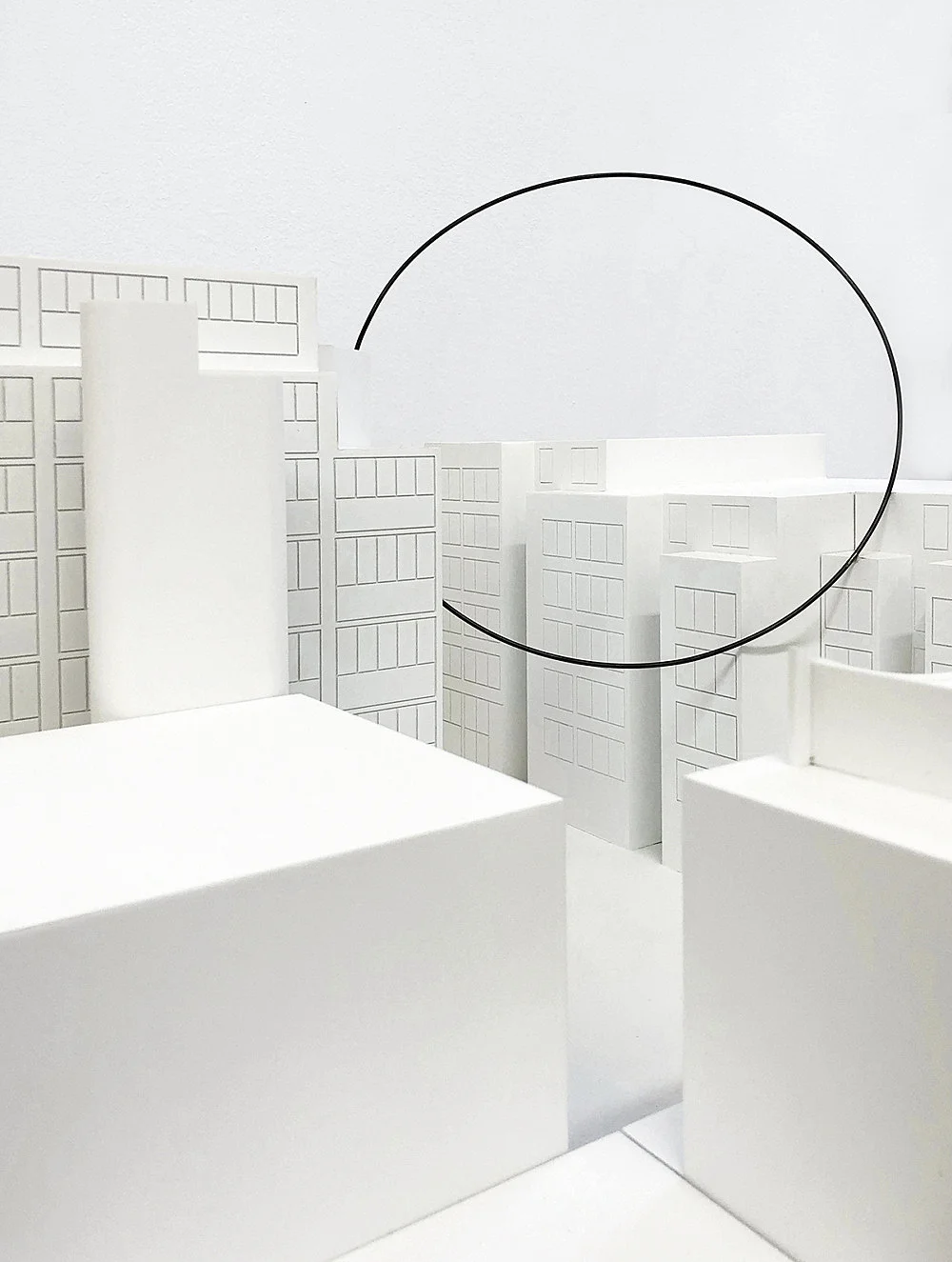 Außenprojekte — Isa Genzken — Exhibitions — Galerie Buchholz — Image 25