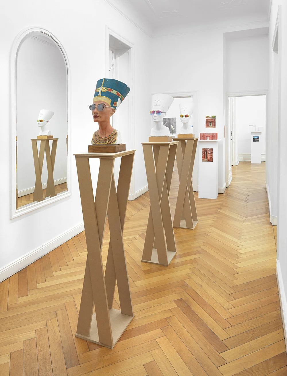 Auenprojekte — Isa Genzken — Exhibitions — Galerie Buchholz — Image 05