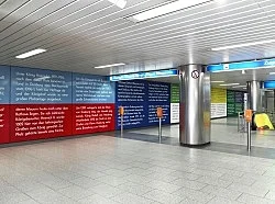 Außenprojekte — Isa Genzken — Exhibitions — Galerie Buchholz — Image 196