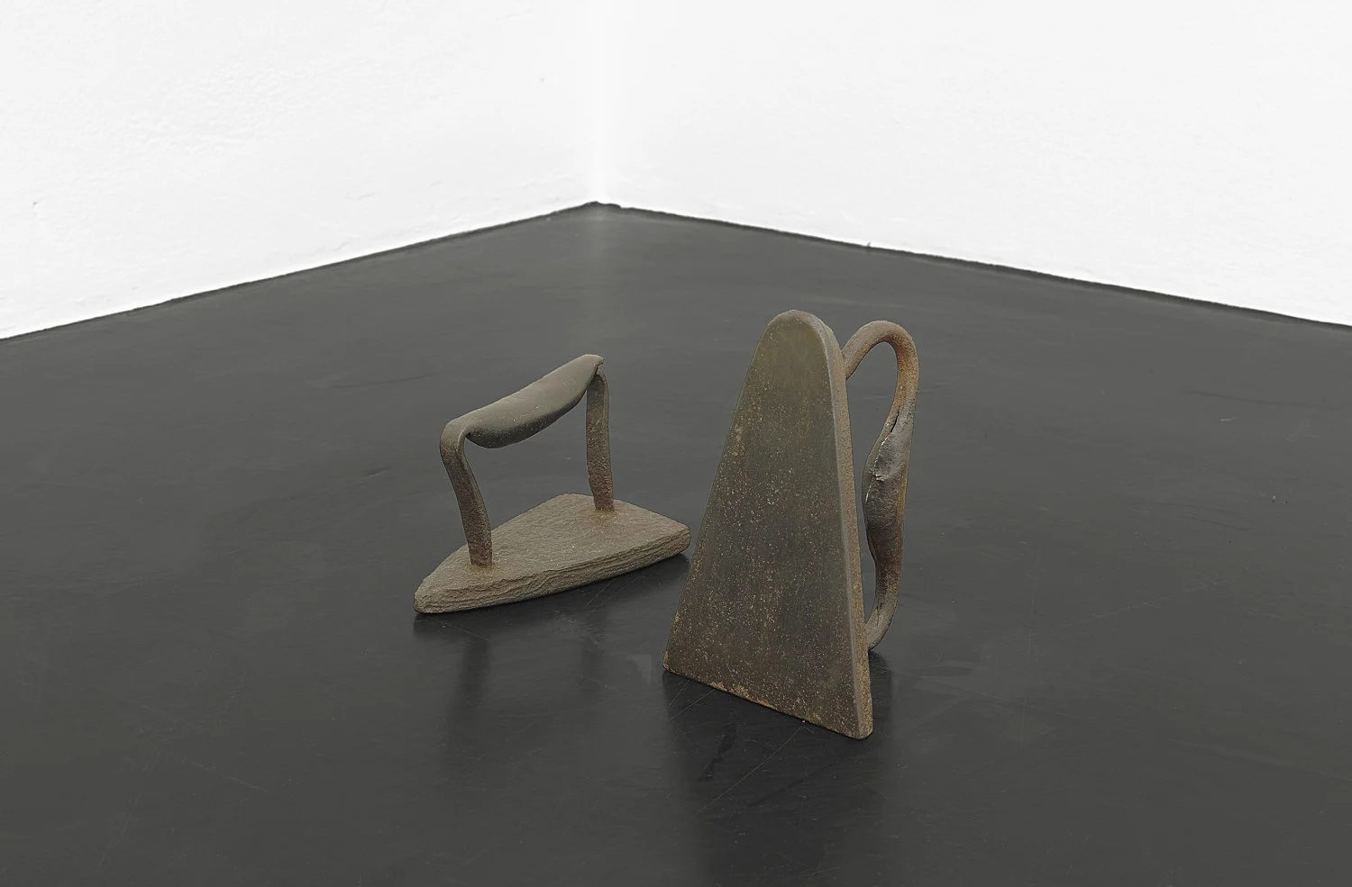 group show Lawler, Quaytman, Rowland - Köln 2020 — Louise Lawler R H Quaytman Cameron Rowland — Exhibitions — Galerie Buchholz — Image 13