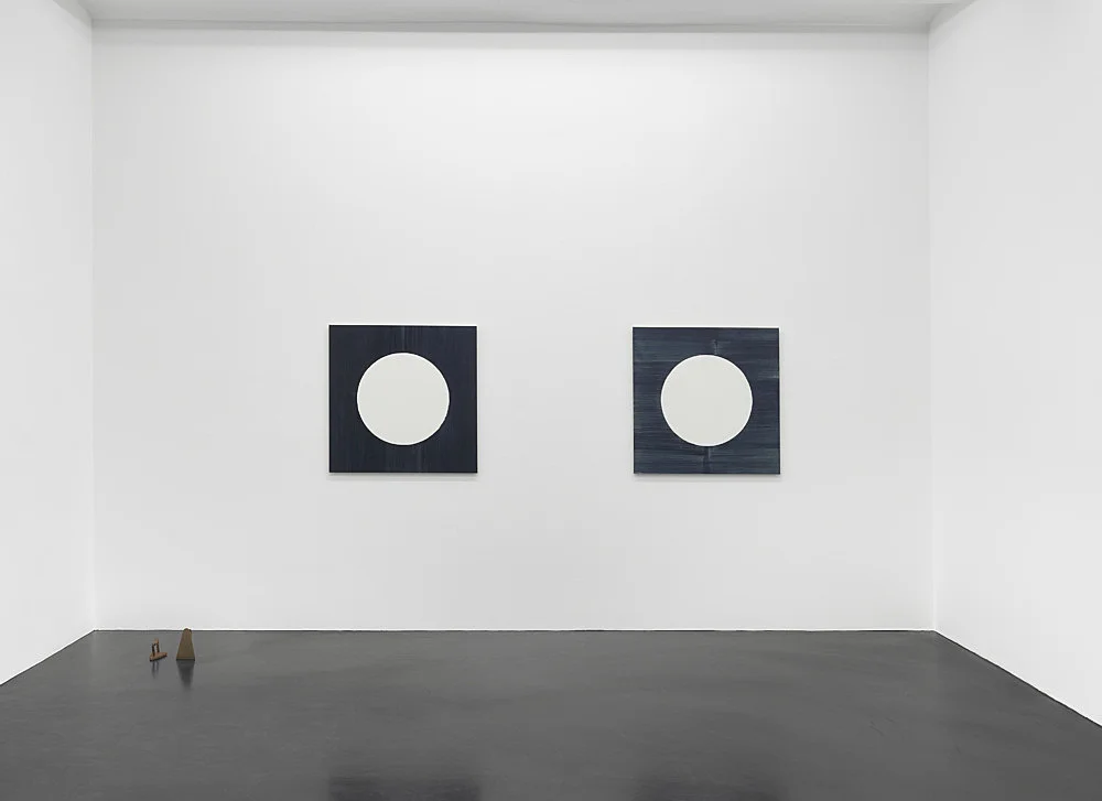 group show Lawler, Quaytman, Rowland - Köln 2020 — Louise LawlerR H QuaytmanCameron Rowland — Exhibitions — Galerie Buchholz — Image 00