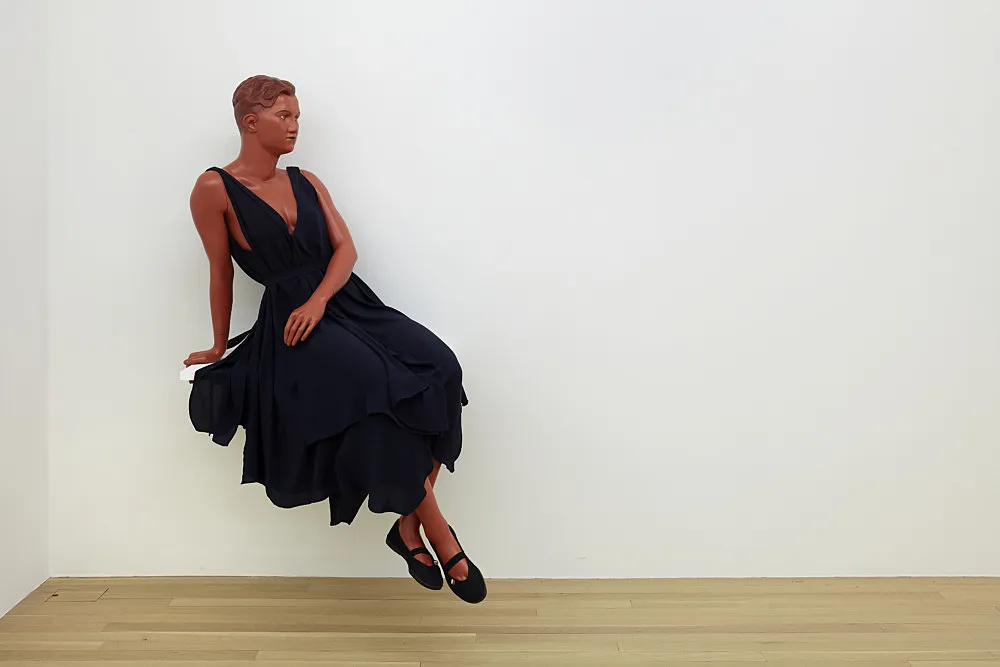 No Motive — Lucy McKenzie — Exhibitions — Galerie Buchholz — Image 00