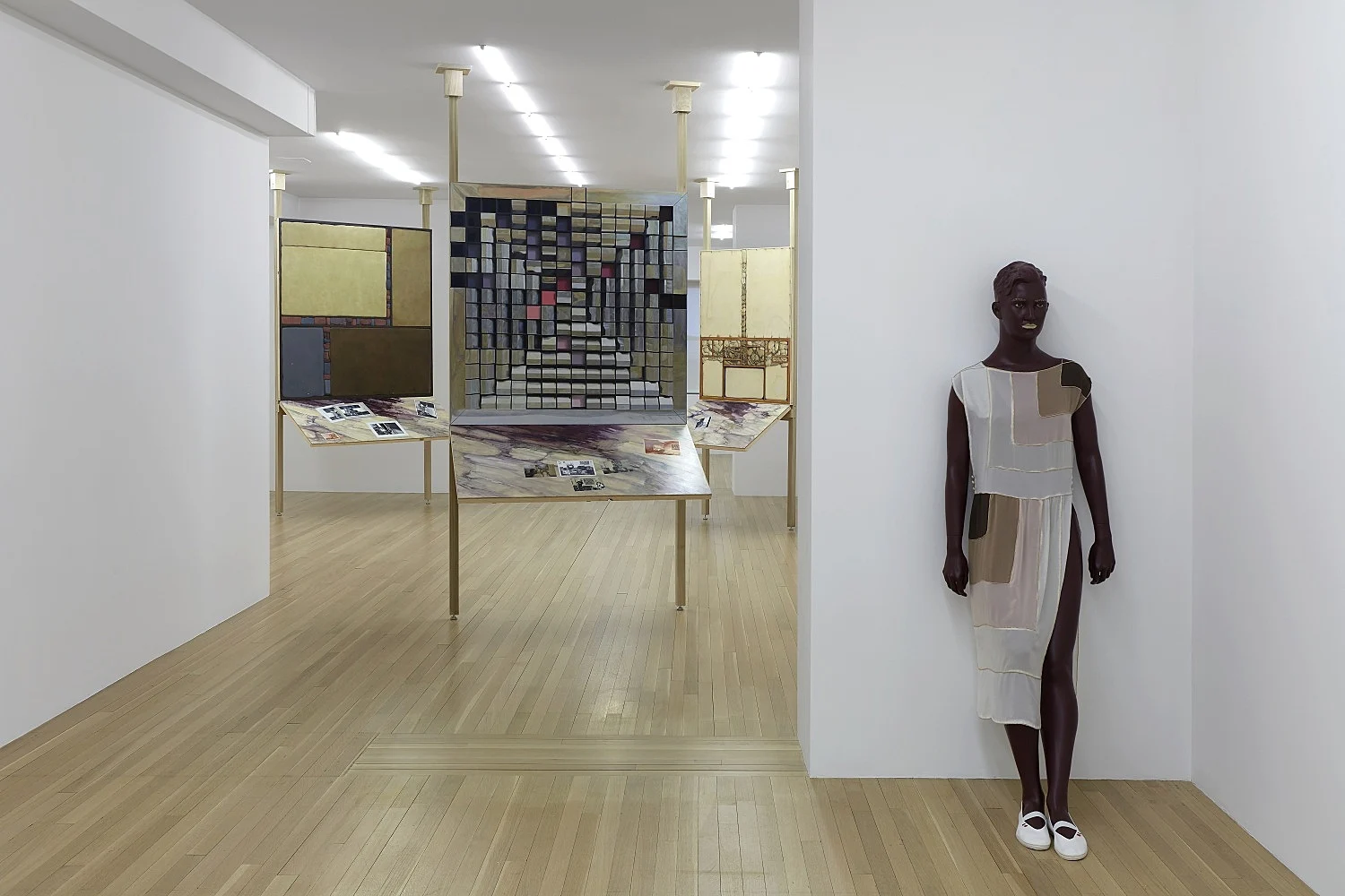 8220NoMotive8221 — Lucy McKenzie — Exhibitions — Galerie Buchholz — Image 10