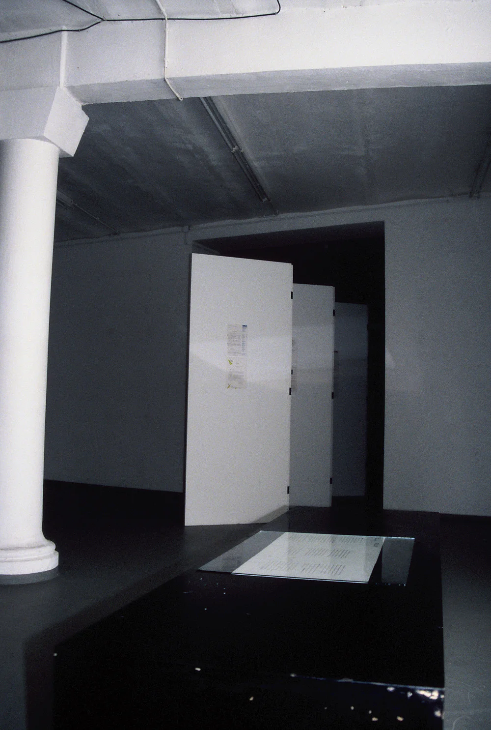 bersetzungsbro — Josef Strau — Exhibitions — Galerie Buchholz — Image 07