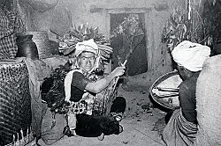 Singers of Ten Thousand Lines — Michael Oppitz — Exhibitions — Galerie Buchholz — Image 80