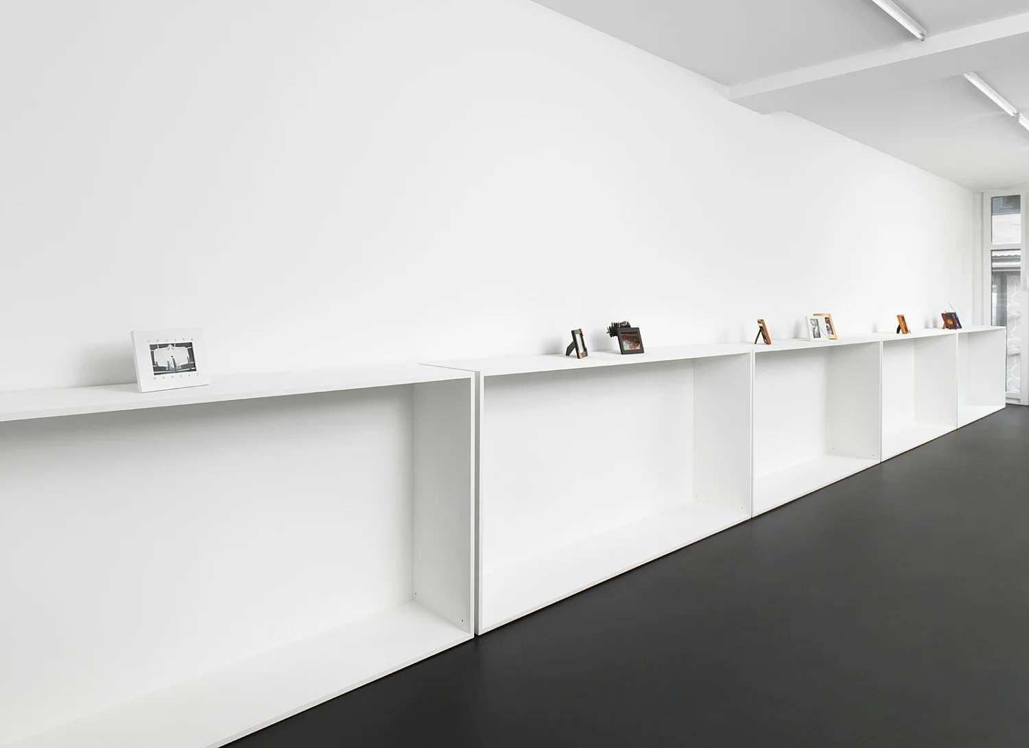 I hear the ancient music of words and words, yes, thats it. — Vincent Fecteau Florian Pumhösl — Exhibitions — Galerie Buchholz — Image 13