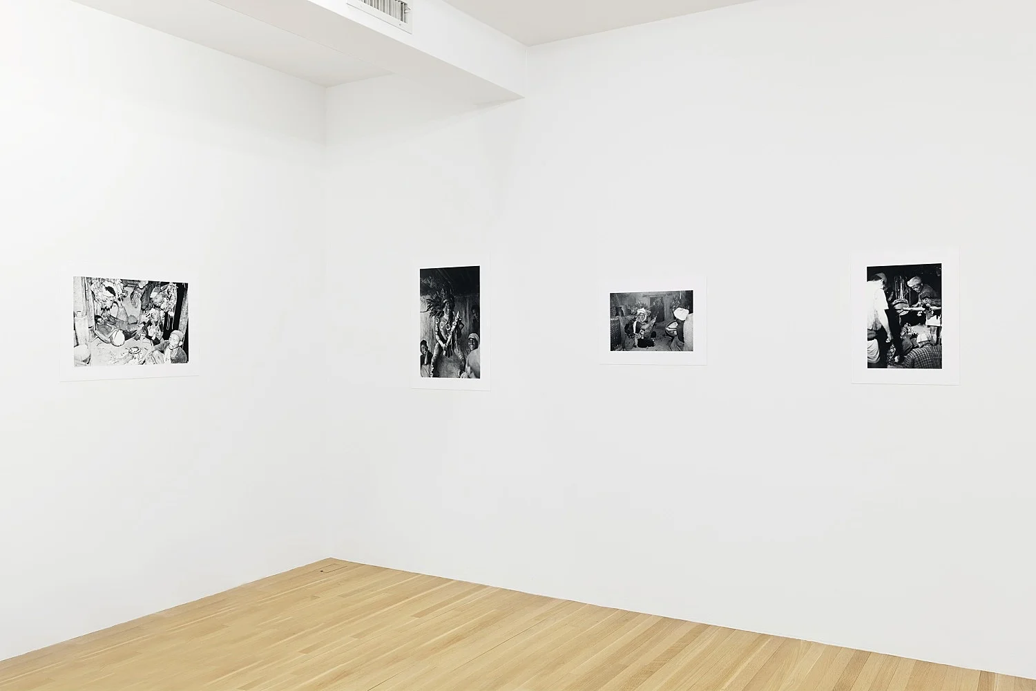 SingersofTenThousandLines — Michael Oppitz — Exhibitions — Galerie Buchholz — Image 37