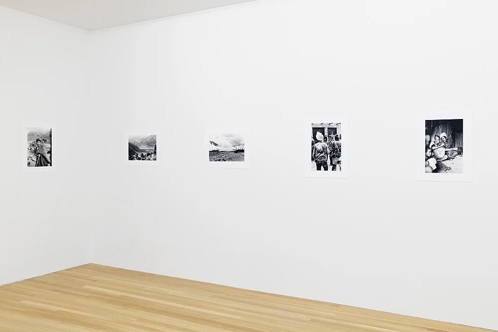 SingersofTenThousandLines — Michael Oppitz — Exhibitions — Galerie Buchholz — Image 00