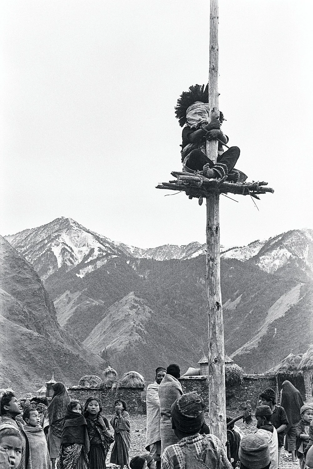 SingersofTenThousandLines — Michael Oppitz — Exhibitions — Galerie Buchholz — Image 52
