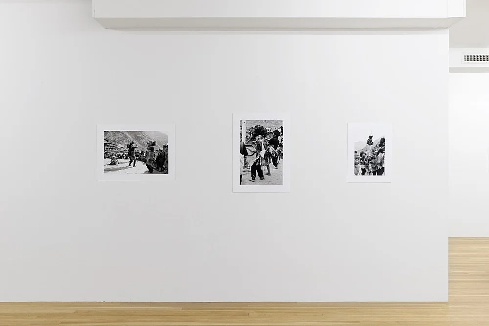 SingersofTenThousandLines — Michael Oppitz — Exhibitions — Galerie Buchholz — Image 00
