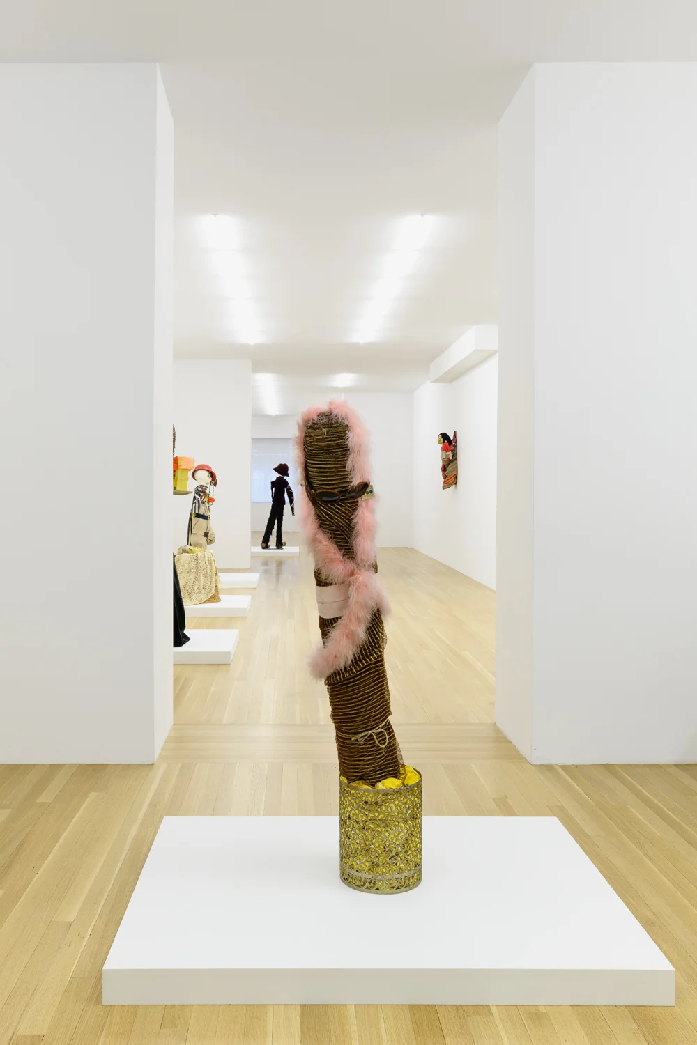 Exhibition curated by Scott Portnoy — Curtis Cuffie — Exhibitions — Galerie Buchholz — Image 25