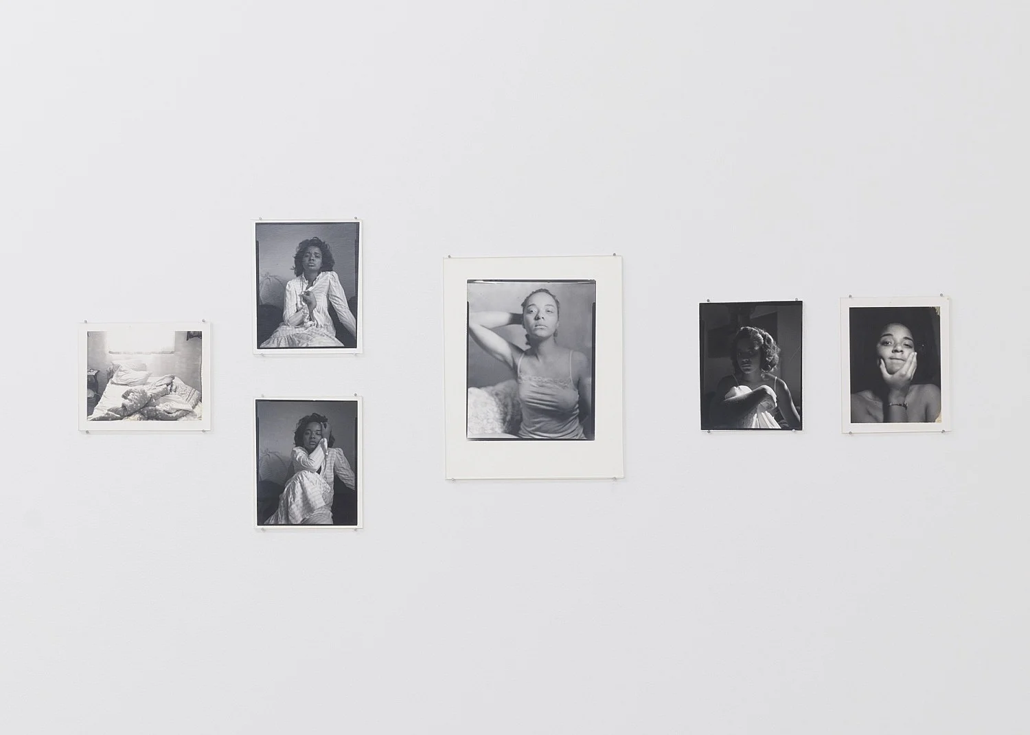 ForksampSpoonscuratedbymd — Moyra DaveyJustine KurlandShala MillerAlix Cléo RoubaudCarla WilliamsFrancesca Woodman — Exhibitions — Galerie Buchholz — Image 21